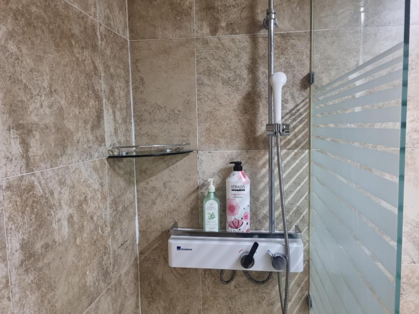2l Nam Mountain View Myundon Apartment